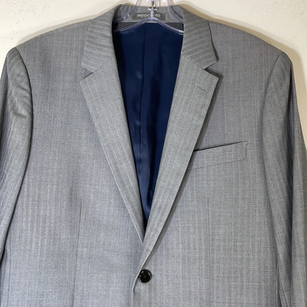 NEW! INDOCHINO Two-Button Wool Blazer. Men’s P (42R).